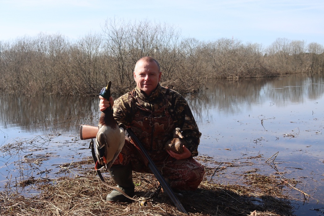 Изображение Подсадная работала хорошо, но селезни были осторожными, и за утро удалось добыть лишь одного