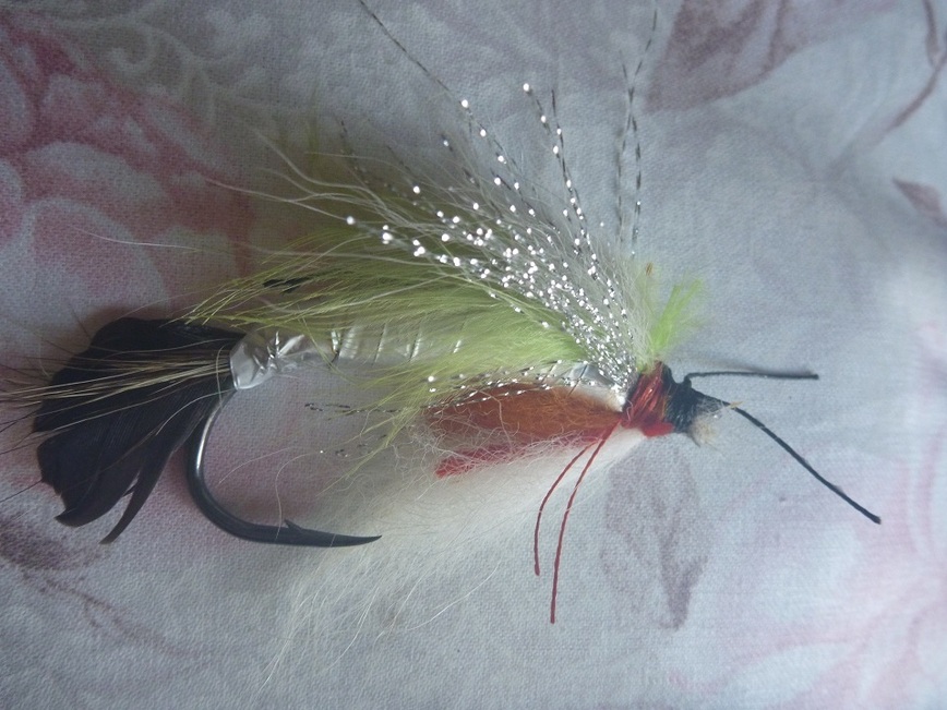 Изображение Летняя супер-мушка на судака. Фото: Александра Смирнова.