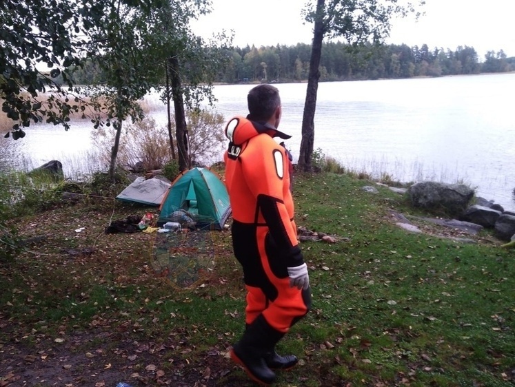 Изображение  Спасатели обнаружили тело рыбака в озере Вуокса