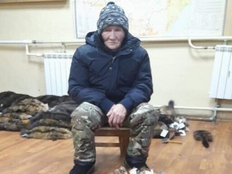 Изображение Якутский охотник попадает белке точно в глаз в возрасте 76 лет