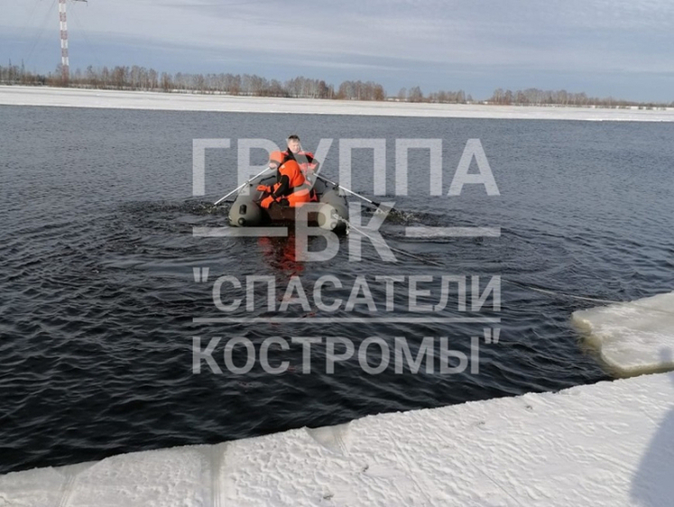 Изображение Дрейфующий: рыбак ожидал приезда спасателей после выхода на лед