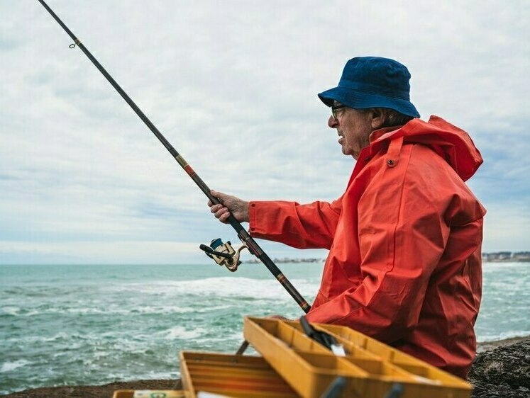Изображение Рыбак поймал случайную пулю со стрельбищ во Владивостоке