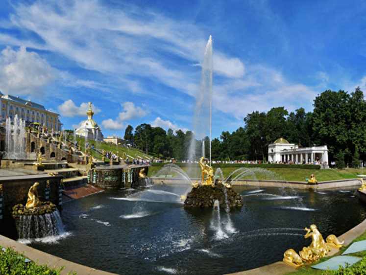 Изображение Люмпены-урбанисты: рядом с парком Петергофа чиновники устроили свалку