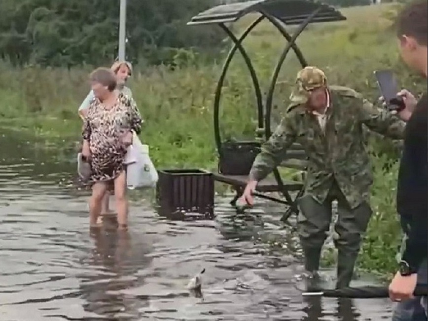 Изображение СКРИНШОТ ВИДЕО ИЗ ЧЕЛЯБИНСКИХ СОЦСЕТЕЙ