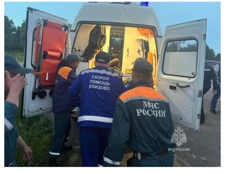 Изображение Раненому медведем камчатцу оказали первую помощь спасатели МЧС