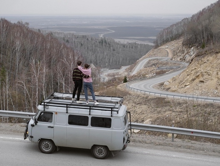 Изображение Дикари на джипах устроили покатушки по уникальной природе парка Сочи