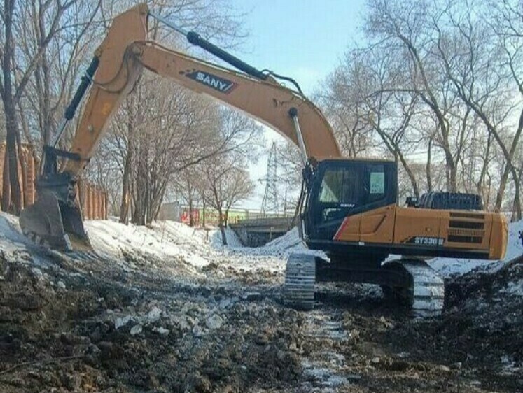 Изображение Из русла городской реки достали 7 тысяч кубов мусора