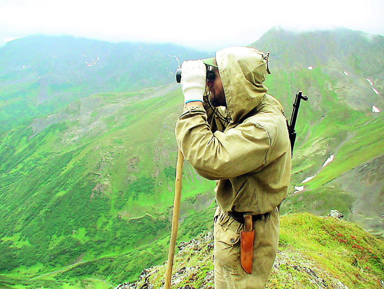 Изображение Порой охотник нутром чувствует, где сейчас находится зверь. фото: Дмитрий ВСТОВСКИЙ 