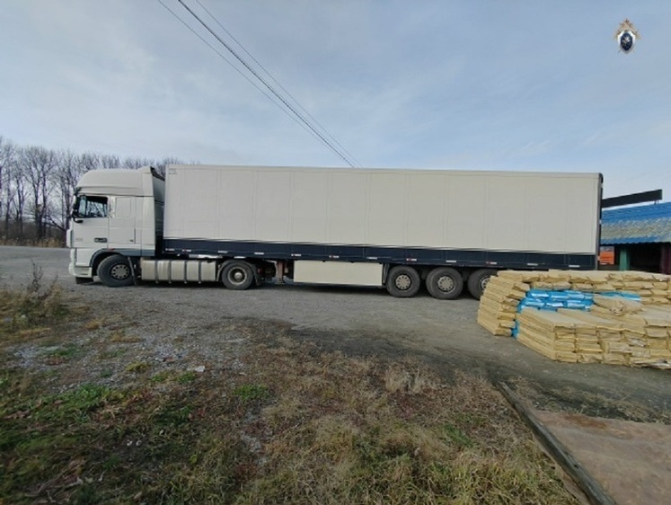Торцовцам браконьерской черной икрой определили места в колонии