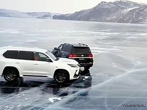 Изображение Столкновение автомобителей на льду не признается ДТП