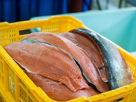 Изображение Детские учреждения получили более тонны свежемороженной рыбы