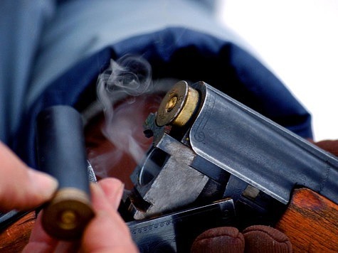 Изображение Владелец оружия устроил стрельбу по людям из охотничьего ружья