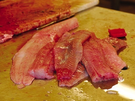 Изображение Обнаружено 14 тонн спрятанной красной рыбы