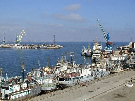 Изображение Реконструкция порта Махачкалы позволит увеличить рыбопереработку 