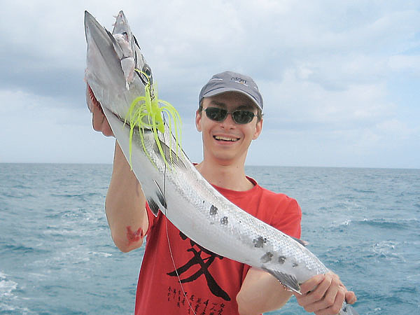 Изображение В местных водах на троллинг часто ловится крупная барракуда. Фото: Марьяничева Алексея.