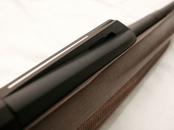 Изображение Прицельные приспособления могут быть «мушка — целик» или планка Battue, последняя упрощает стрельбу навскидку. ФОТО: ФИРМА-ПРОИЗВОДИТЕЛЬ 