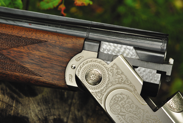 Изображение Качественная сборка ружья и некачественная подгонка его элементов дисгармонируют друг с другом.