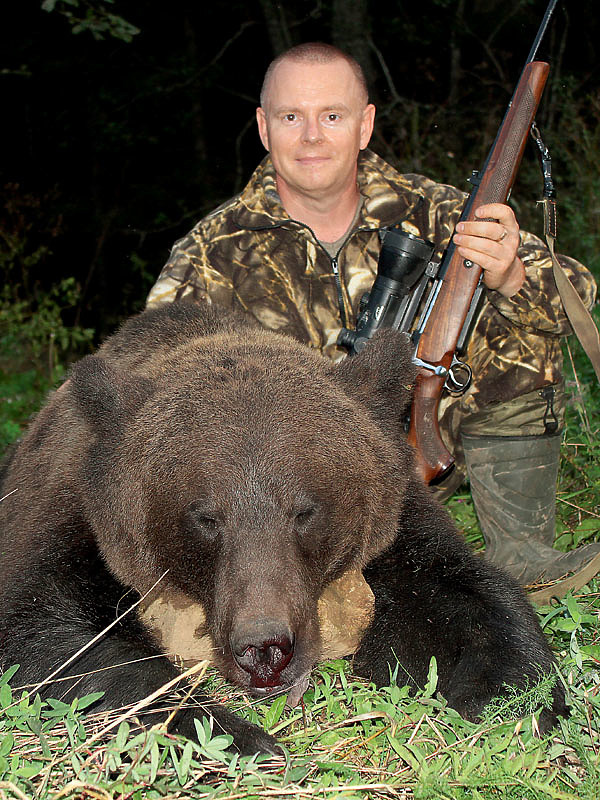 Изображение Для добычи медведя минимально допустимым калибром считается .308 win, но при охоте с подхода на самого большого хищника российских лесов размер имеет значение, поэтому охотники используют патрон 9,3 х 64. Фото автора.