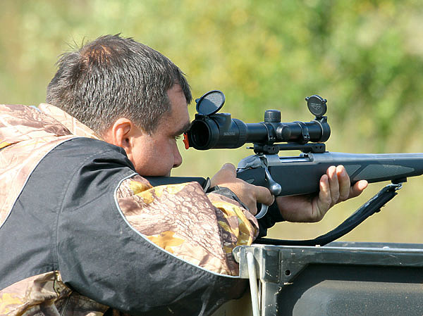 Изображение Перед охотой часто нужна если не пристрелка, то проверка правильности пристрелки оружия. Фото: Антон Журавков.