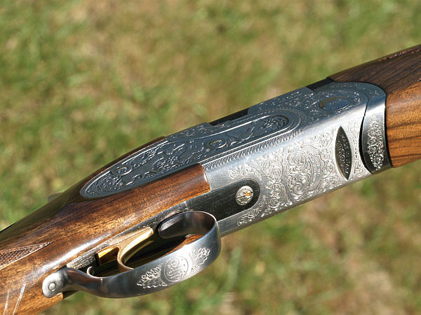 Изображение Ружье имеет один спуск, что характерно для спортивных двустволок. ФОТО: АЛЕКСАНДР ГУСЕВ