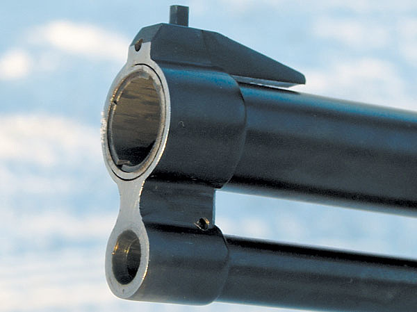 Изображение На отечественном комбинированном оружии часто применяются патроны калибра .308 и .30-06, хотя они и не рантовые. Фото автора. 