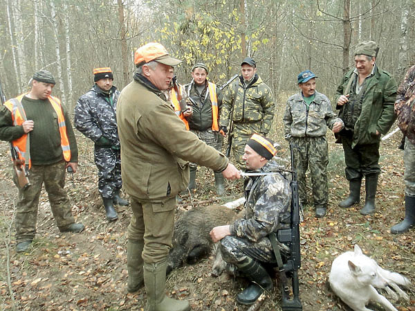 Изображение Церемония посвящения в охотники в хозяйстве Леонида Палько. Фото из архива Леонида Палько