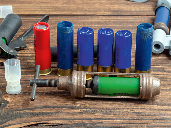 Изображение Снаряжение патронов позволяет заметно снизить цену выстрела. ФОТО SHUTTERSTOCK