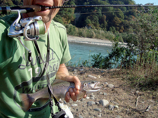 Изображение Трофей из реки Черная на территории Абхазии. Фото: Шеляга Геннадия.