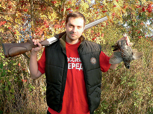 Изображение Продолжается охота на рябчика, несмотря на то что лесные петушки уже не так смело подлетают на пищик, как в сентябре: они уже разбились на пары. ФОТО СЕРГЕЯ ФОКИНА 