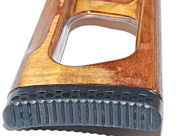 Изображение Приклад имеет резиновый амортизатор, как и его боевой прародитель. Фото автора.