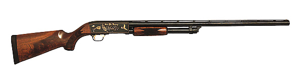 Изображение Ithaca 37 — дорогой вариант с хорошим орехом, украшенный гравировкой.
