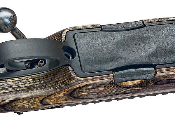 Изображение Магазин в оружии фиксируется при помощи двух боковых защелок. Фото компании-производителя.