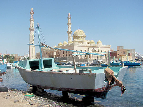 Изображение Надежный катер — залог успешной морской рыбалки. Фото: Супруненко Владимира. 