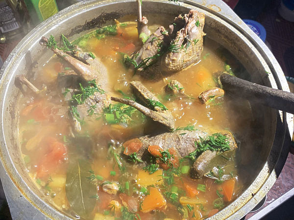 Изображение Шулюм из добытых вяхирей всегда наваристый и вкусный. Фото автора.