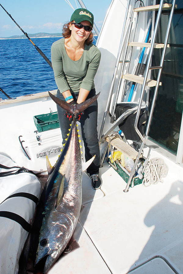 Изображение Рыбу в своей весовой категории тащить намного труднее, но, признаюсь, и «весомей» результат. Фото: Тоболь Евгении. 