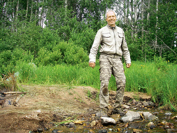 Изображение Берега большинства северных рек каменистые, сложенные когда-то ледником. Фото: Михаил Смирнов. 