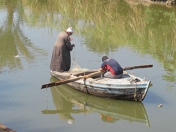 Изображение В тихих заводях реки распространена ловля сетями. Фото: Владимир Супруненко.