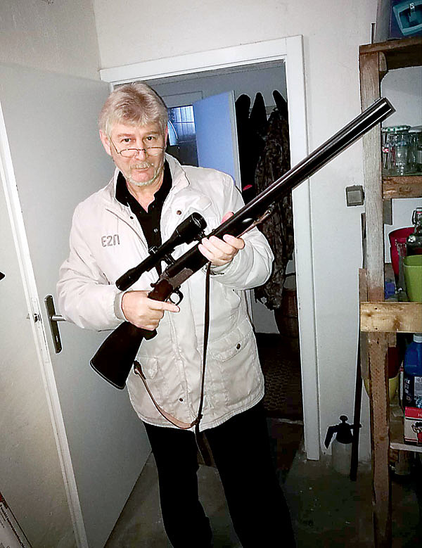 Изображение Михаил Худяков родился в городе Алдан Якутской АССР. Рыбачит и занимается охотой с детства. Долгое время жил в Краснодарском крае, был внештатным егерем общества. Сейчас проживает в Германии. ФОТО МИХАИЛА ХУДЯКОВА