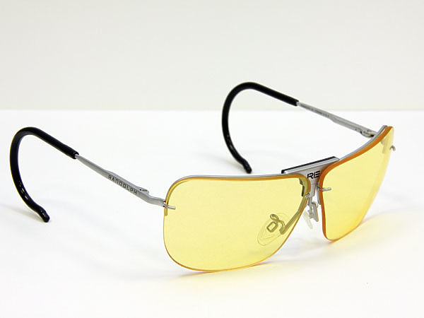 Изображение Многие стрелки выбирают классическую форму очков. Фото Антона Журавкова. 