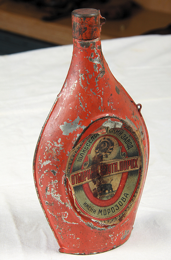 Изображение В свое время в России черный порох выпускался в нескольких видах, для различного оружия. 