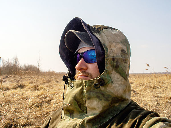 Изображение Поляриза-ционные линзы удаляют блики и делают картинку более контрастной. Фото: shutterstock 