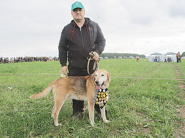 Изображение Автор с чемпионом  Гадаем 3199-10рг. Фото автора. 