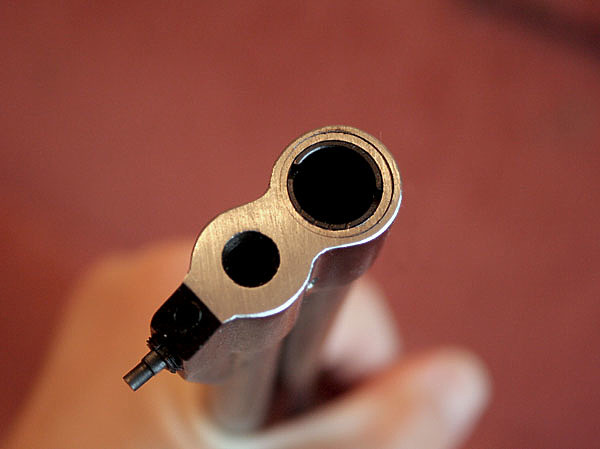 Изображение Спереди стволы соединены муфтой. Фото из архива Александра Кудряшова.