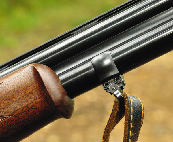 Изображение Изначальное отсутствие ствольной антабки вынудило использовать ее «охватывающий» аналог.