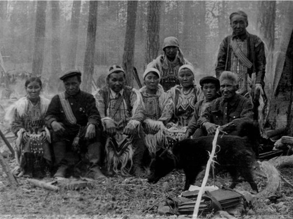 Изображение Фото 50-х годов сделанное в Эвенкии. (фото Розов С.Н. кабинет антропологии ТГУ)