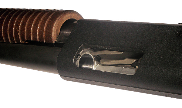 Изображение Помповое ружье «Тикка» имеет классическую компановку.