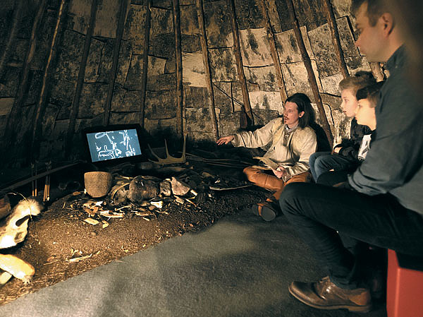 Изображение Ежегодно музей охоты Финляндии проводит одну-две передвижные выставки, которые сначала демонстрируются в музее, а затем предлагаются для показа другим музеям, природным центрам и организациям культуры. ФОТО: ИЛЬЯ КОЙВИСТО, АНТТИ САРАЯ