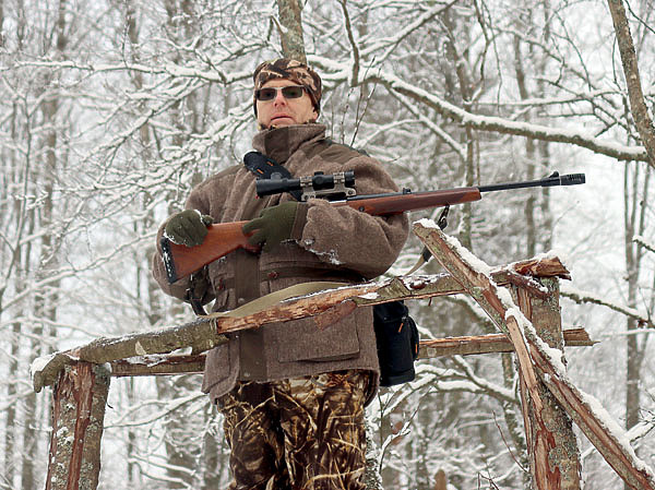 Изображение Охотиться с полувышек гораздо удобнее, чем с земли: и обзор шире, и стрельба безопаснее. ФОТО ДМИТРИЯ ВАСИЛЬЕВА 