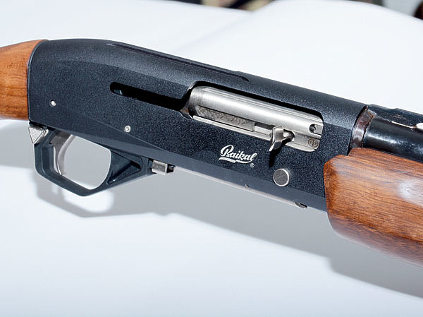 Изображение Гладкоствольное оружие имеет огромное останавливающее действие на коротких дистанциях. Фото: Александр Кудряшов.