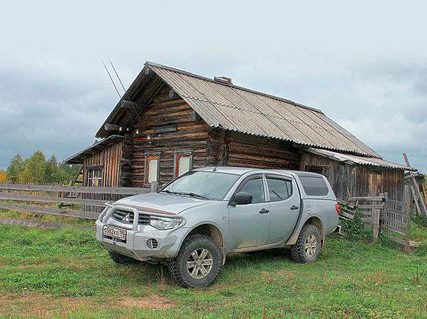 Изображение Приятно отдохнуть после бессонной ночи в хорошо протопленном деревянном доме! Фото автора.